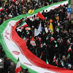 کلیپ صوتی "انقلاب امام" | انقلاب را مردم انجام دادند امّا امام به وجود آورد.
