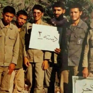 عکس زیرخاکی از سید مجتبی خامنه‌ای در دوران جنگ تحمیلی