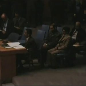 کلیپ جنگی بین‌المللی که آمریکا و شوروی با هم علیه ایران آغاز کردند و با پیروزی تمامش کردیم | سخنرانی شهید محمدعلی رجایی در شورای امنیت سازمان ملل